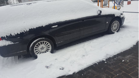 sneeuw auto krabben