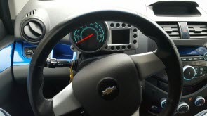 Trillend auto stuur