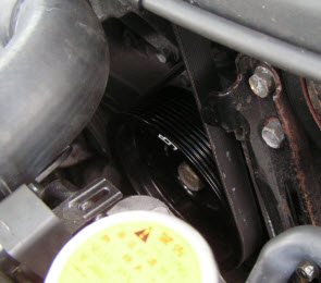 Piepende v snaar wd40