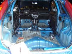 auto zonder interieur