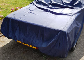 Een halfcover autohoes