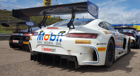 mercedes GT4 auto