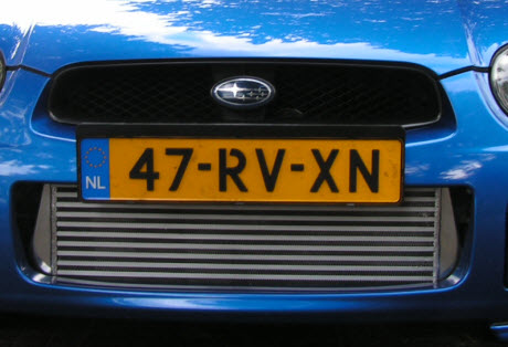 kentekenplaathouder monteren 