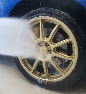 velgen schoonspuiten